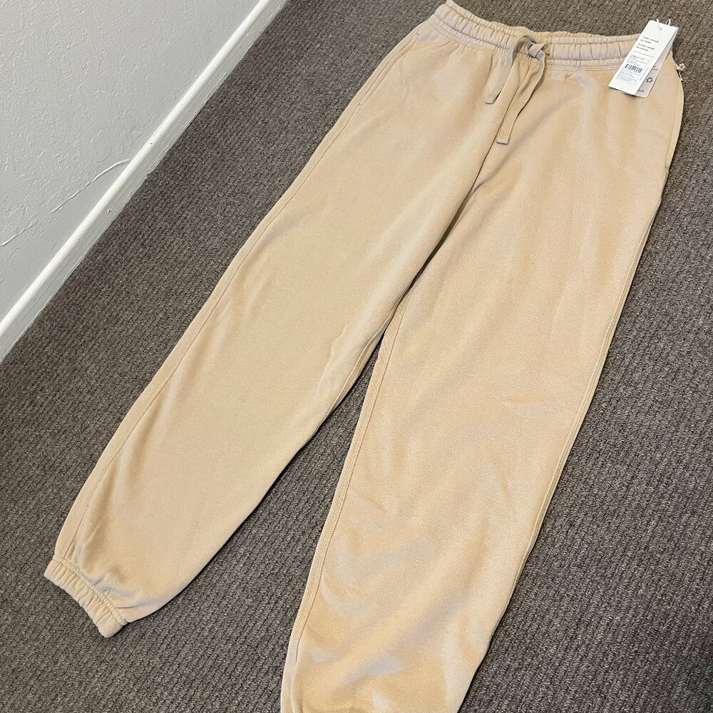 Richer Poorer Recycled Fleece Sweatpants, Sandstorm